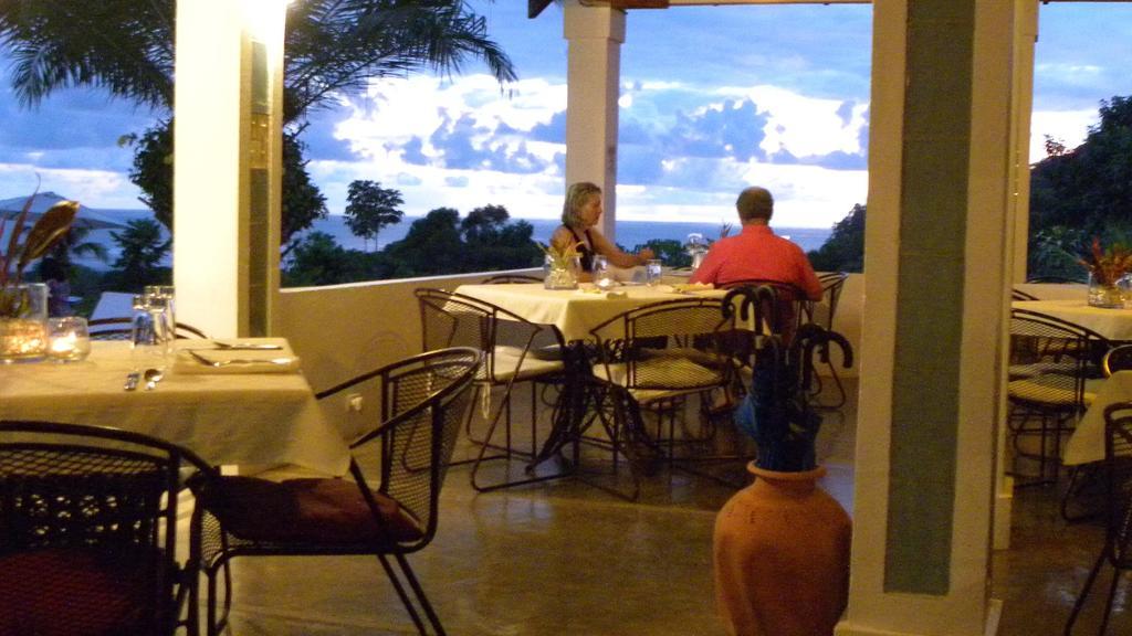 Hotel Lookout Playa Tortuga Ojochal Exteriör bild